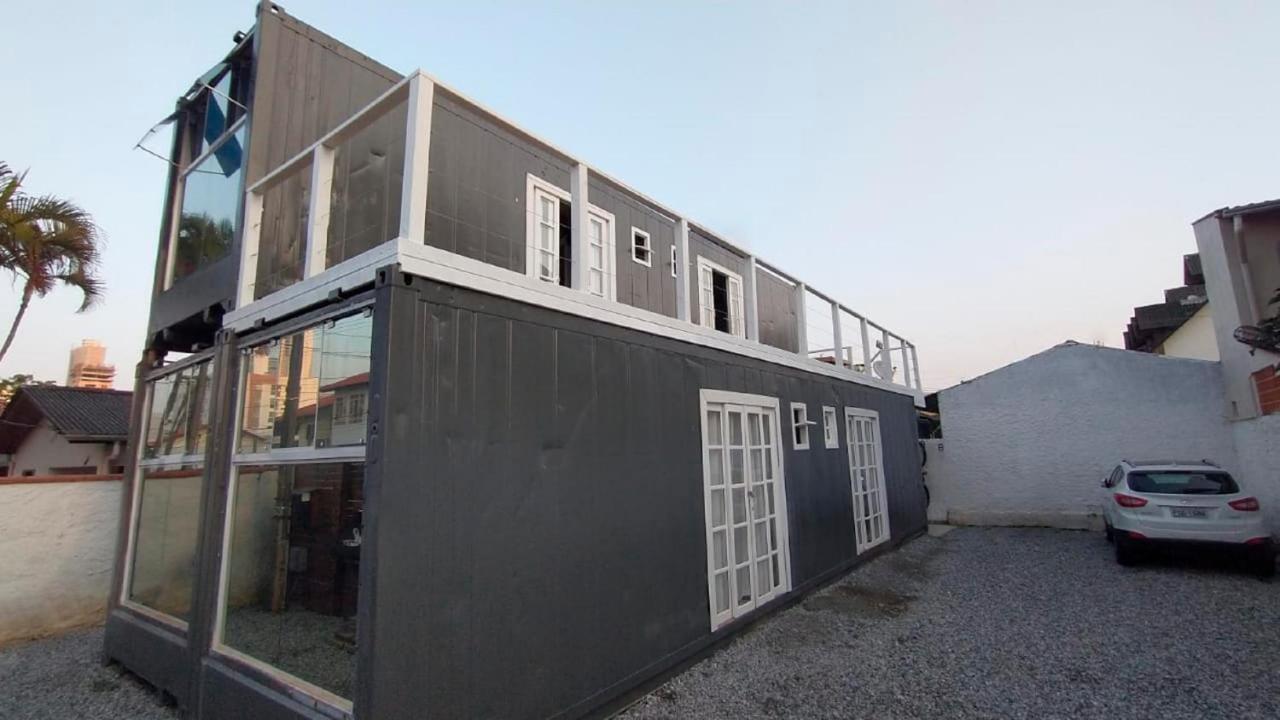 Container Kitnet 1 *